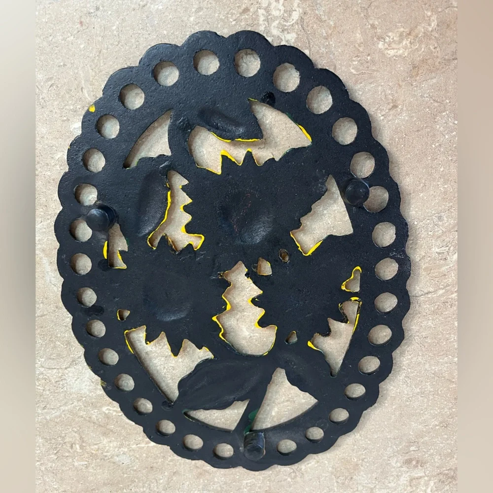 Sunflower cast iron trivet